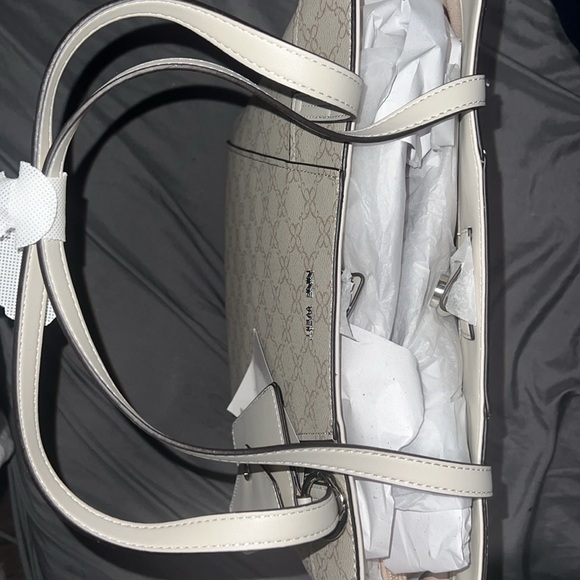 Nine West purse - Picture 3 of 4